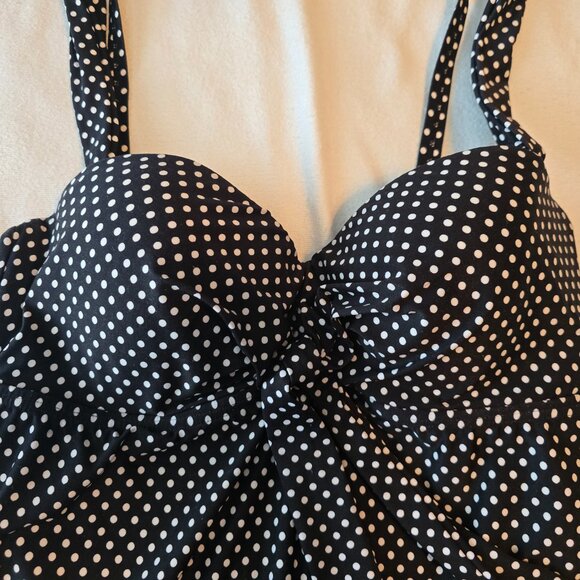 Coco Reef One Piece Black White Polka Dot Flower Trim Swim Dress Suit Size 32 34 - Picture 5 of 16